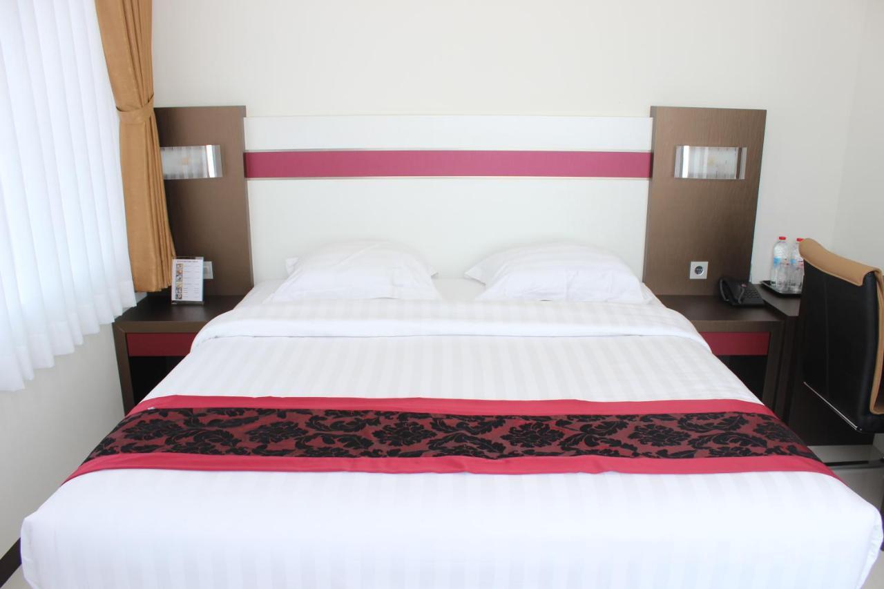 בנדונג Idea'S Hotel Jalan Ibrahim Aji מראה חיצוני תמונה