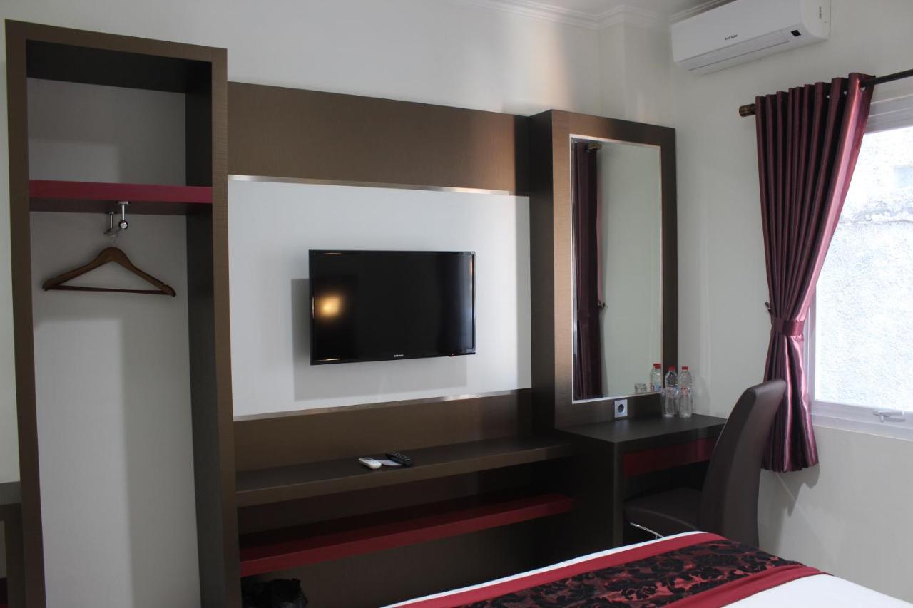 בנדונג Idea'S Hotel Jalan Ibrahim Aji מראה חיצוני תמונה
